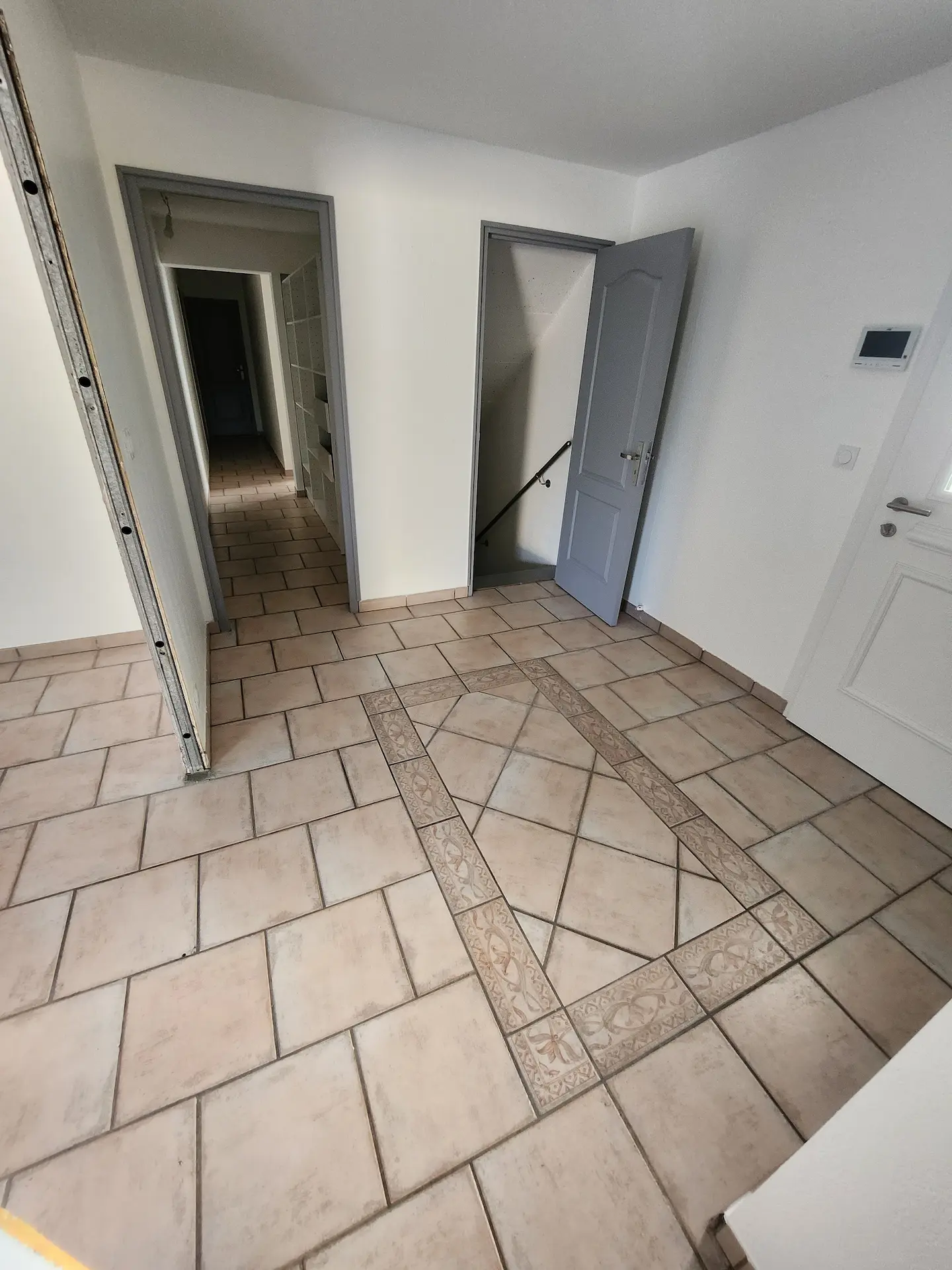 BOURG DE PEAGE HORTEZ Richard 5. couleur graphite